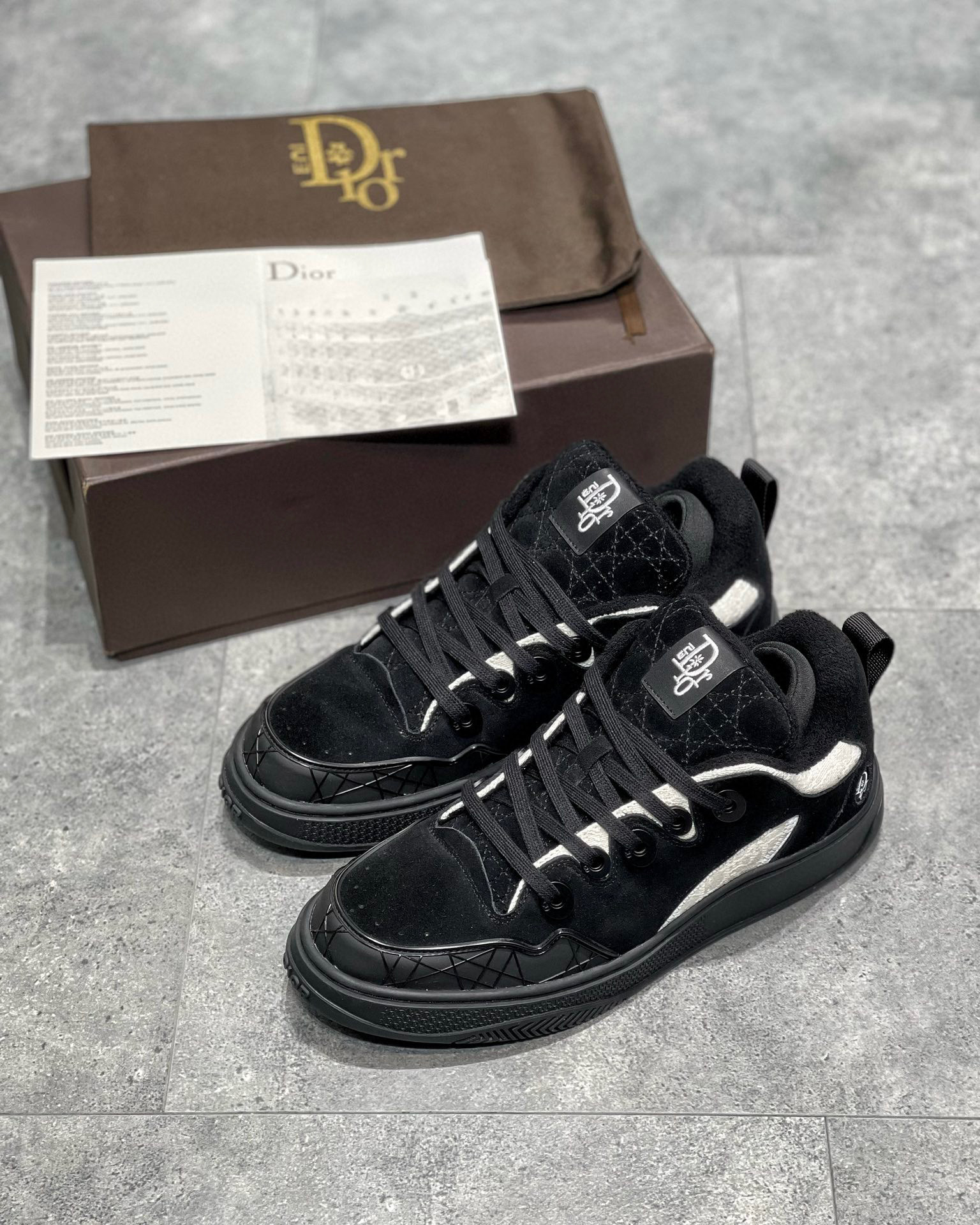 Dior x Erl B9S Sneaker – DIOR1169