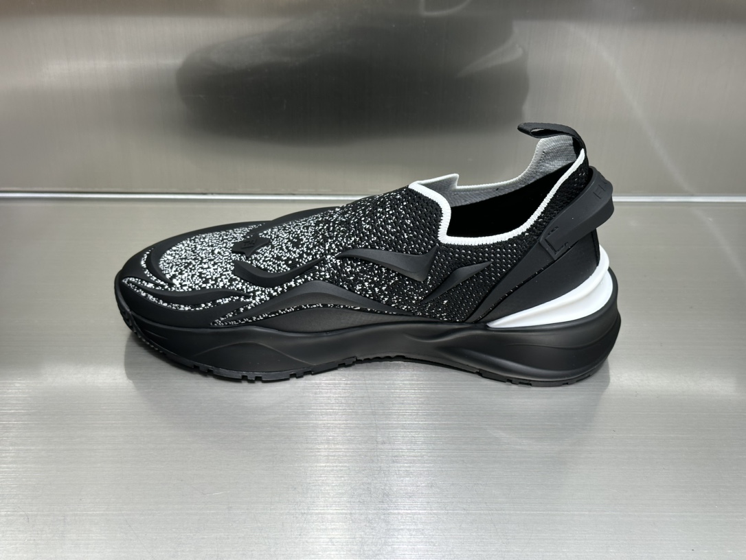 Fendi Sneaker – FEND1076