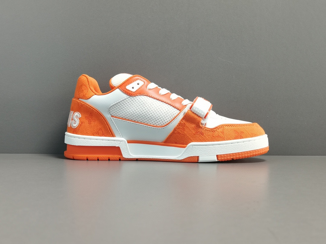 Louis Vuitton Sneaker – LSVT1182