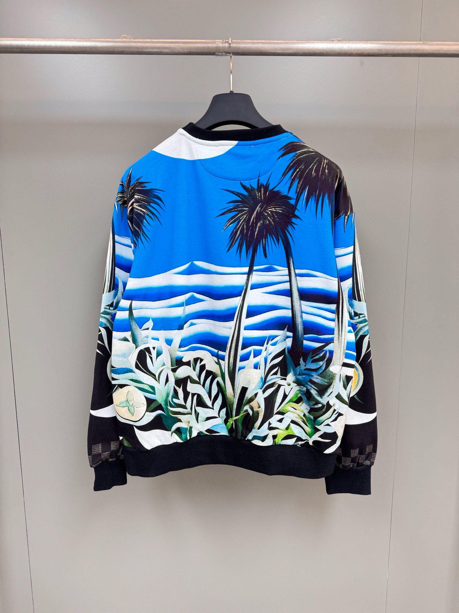 Louis Vuitton Sweater – SWHO2327