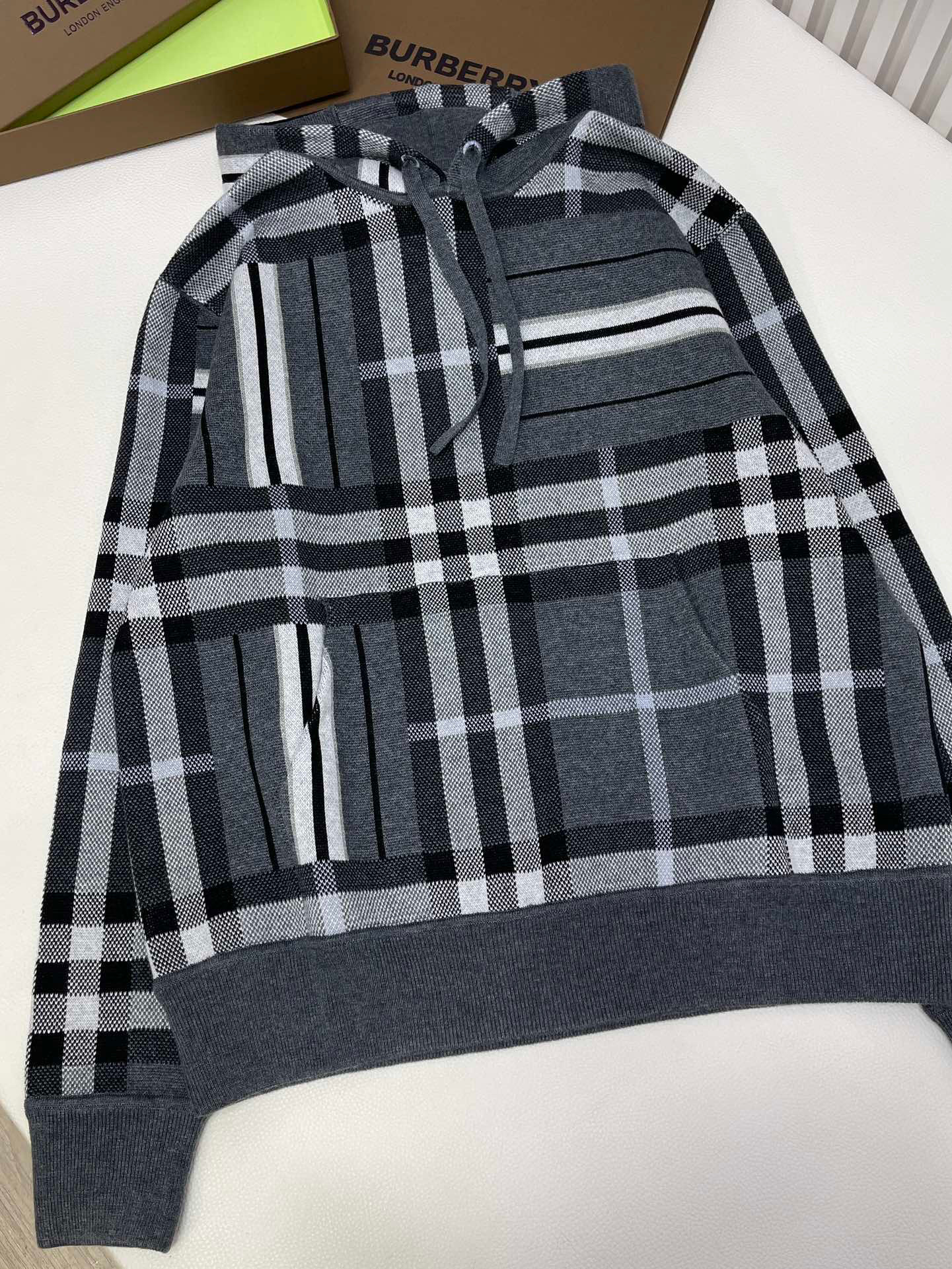 Burberry Hoodie – SWHO1958