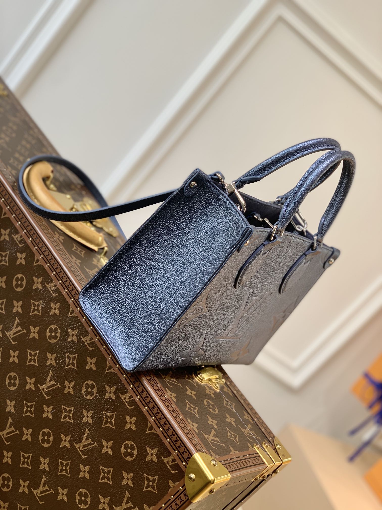 Louis Vuitton Tote Bag – LVTB1122
