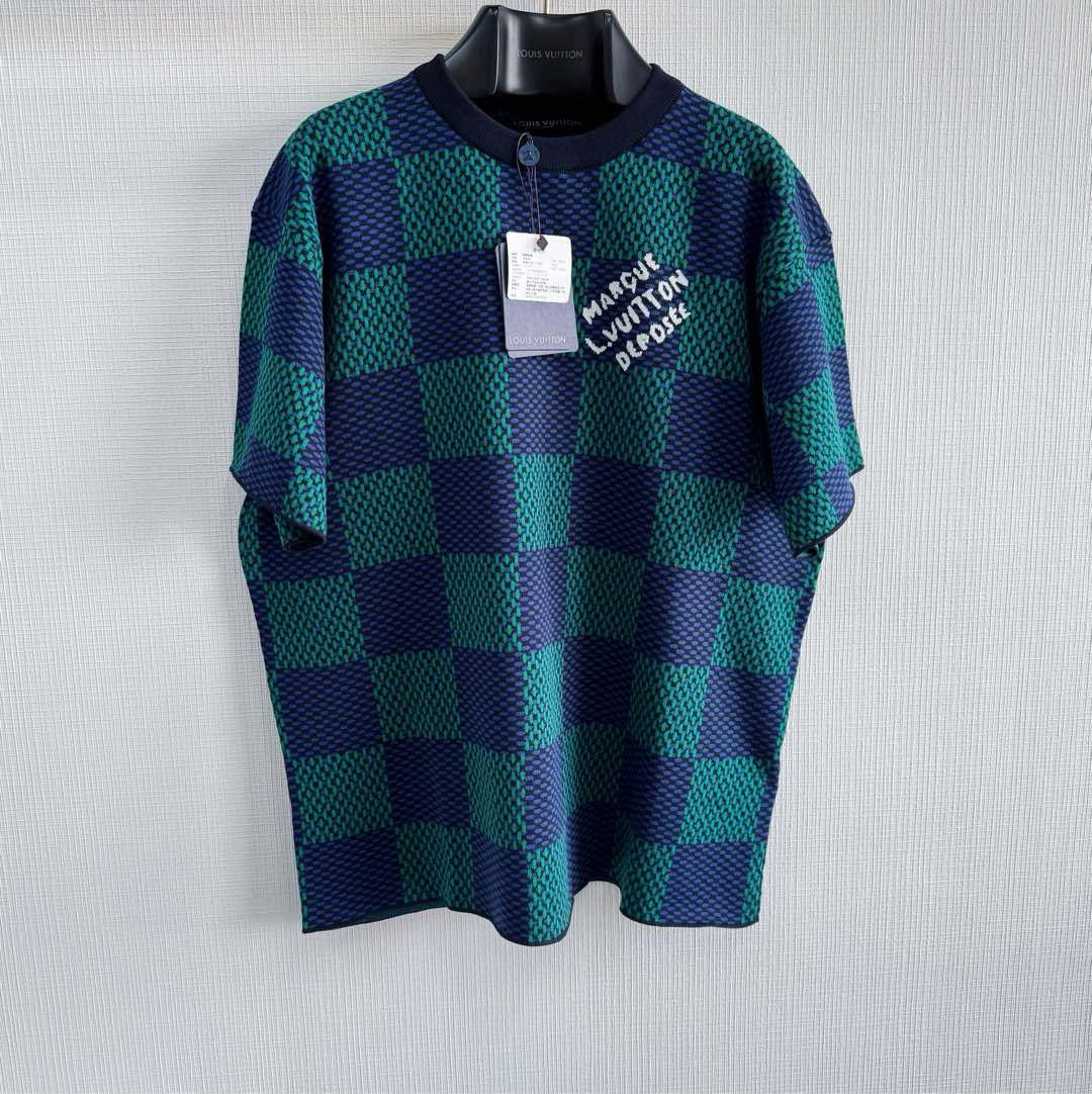 Louis Vuitton T-Shirt – TSHP3026