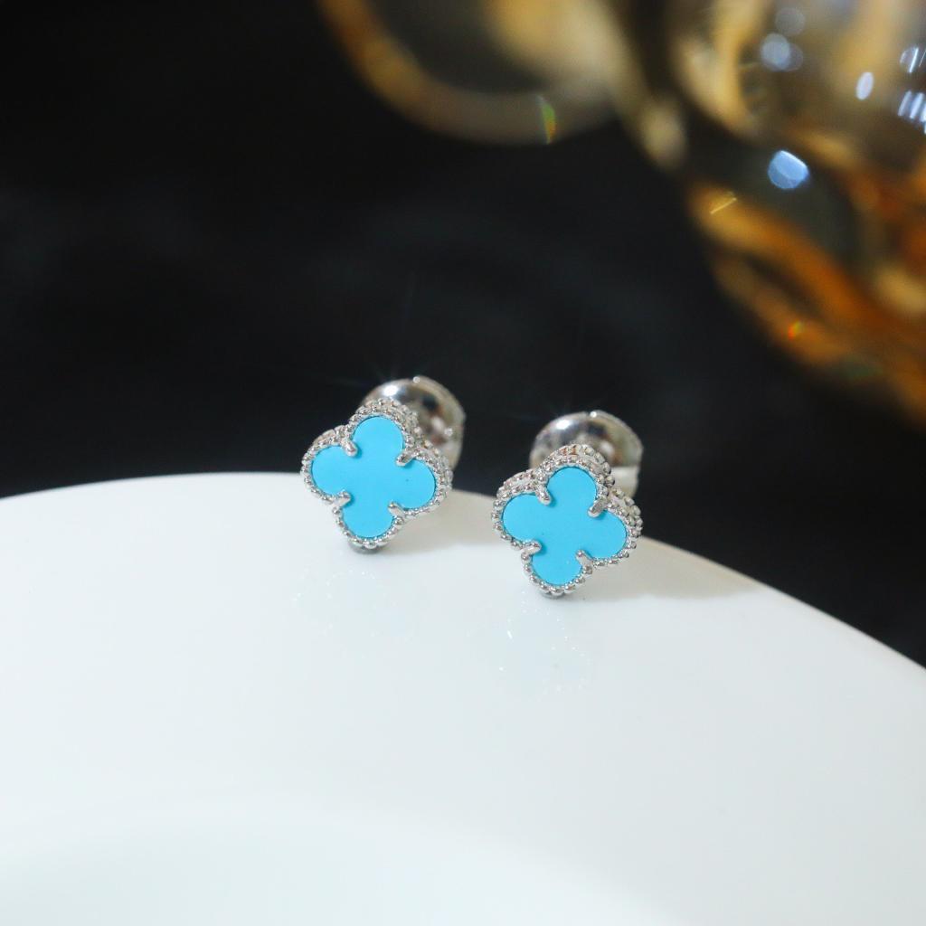 Van Cleef & Arpels Earrings – JWWM1045