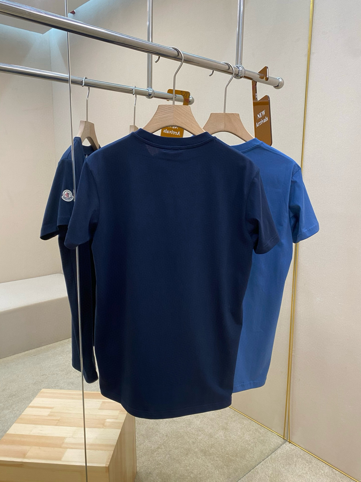 Moncler T-Shirt – TSHP3298