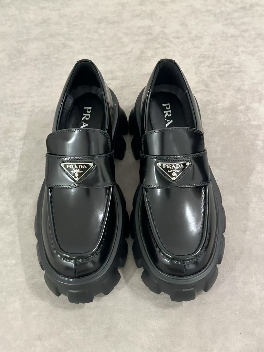 Prada Loafer – PRDA1151