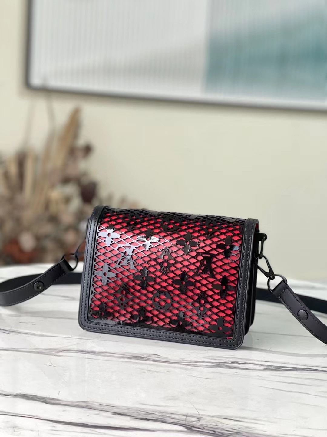 Louis Vuitton Shoulder Bag – LVSH1069