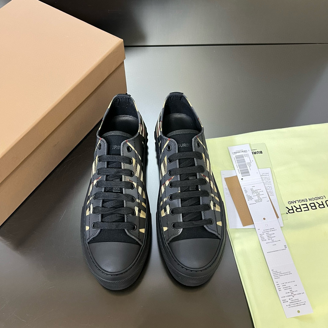 Burberry Sneaker – BBRY1026