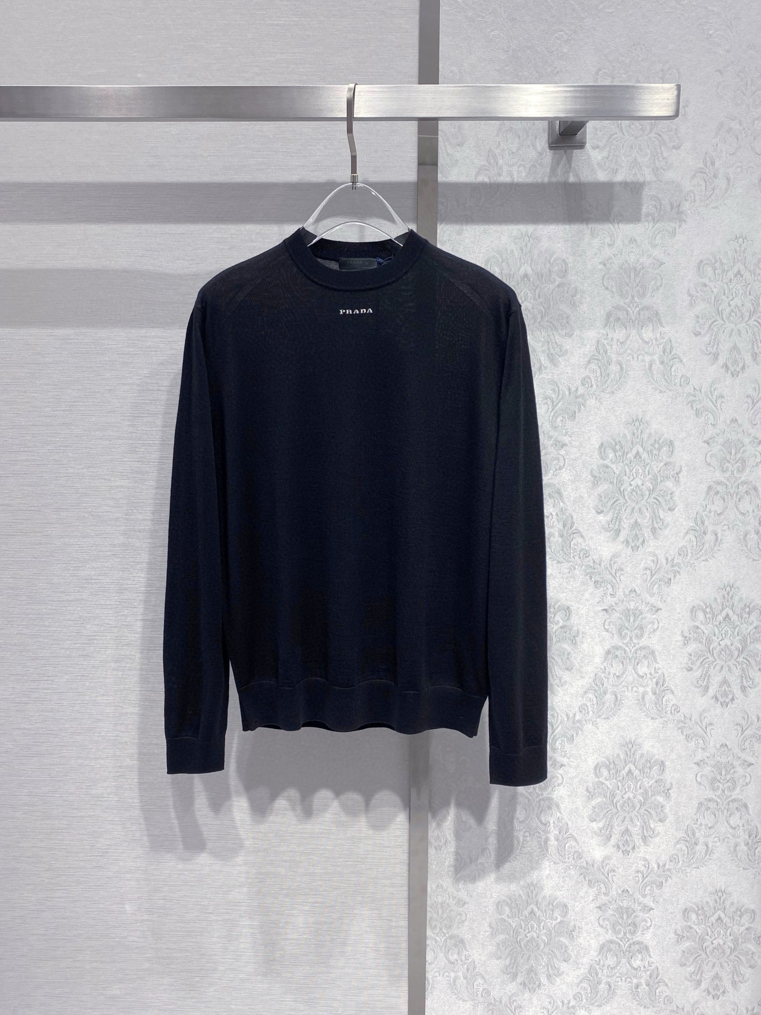 Prada Sweater – SWHO2570