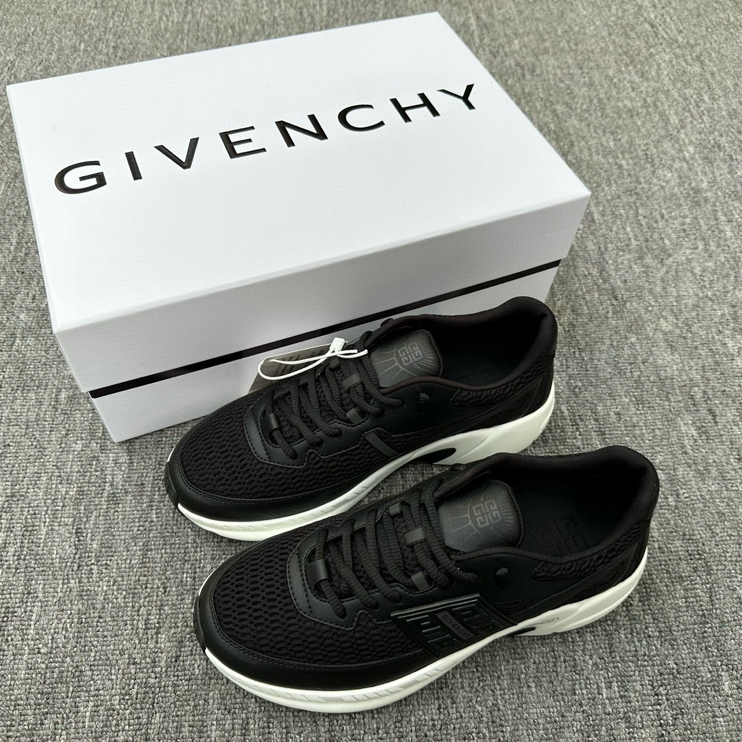 Givenchy Sneaker – GVCY1040