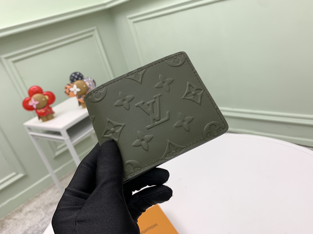 Louis Vuitton Wallet – MWLT1052