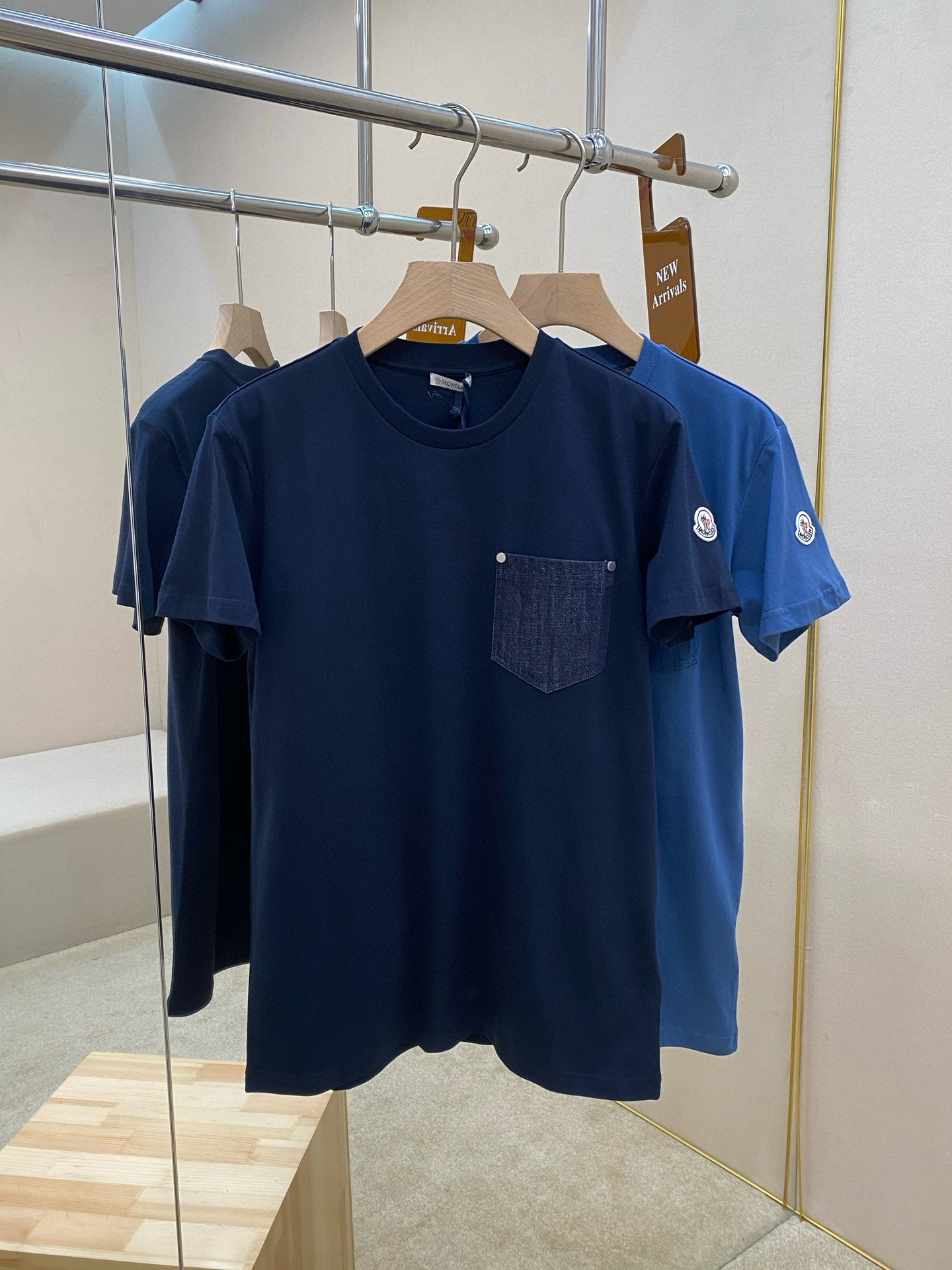 Moncler T-Shirt – TSHP3298