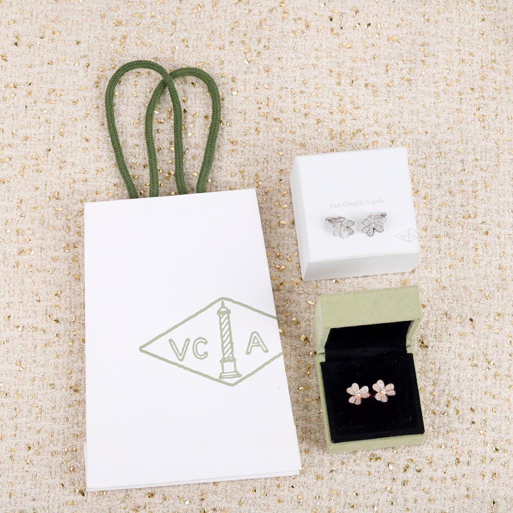 Van Cleef & Arpels Earrings – JWWM1038