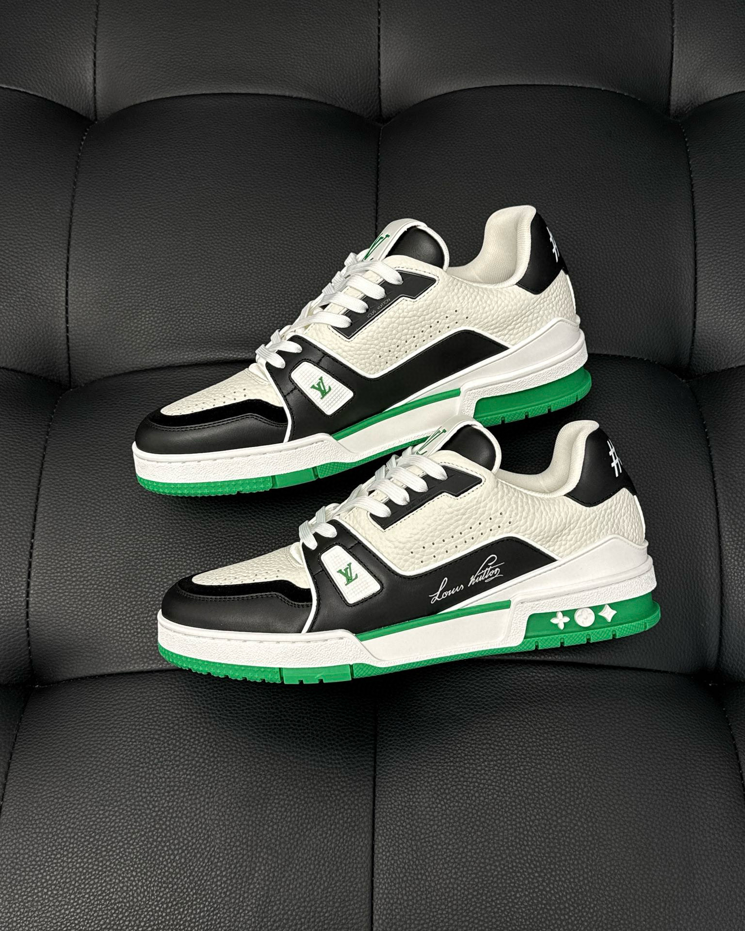 Louis Vuitton Sneaker – LSVT1383