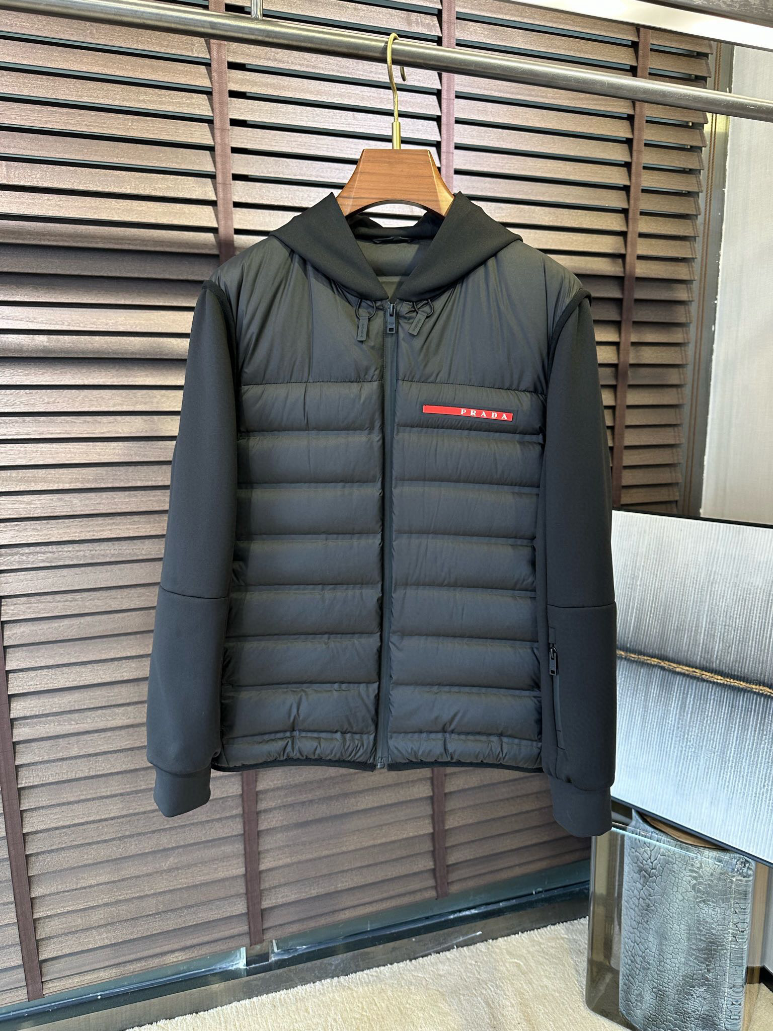 Prada Zip Hoodie – SWHO2551