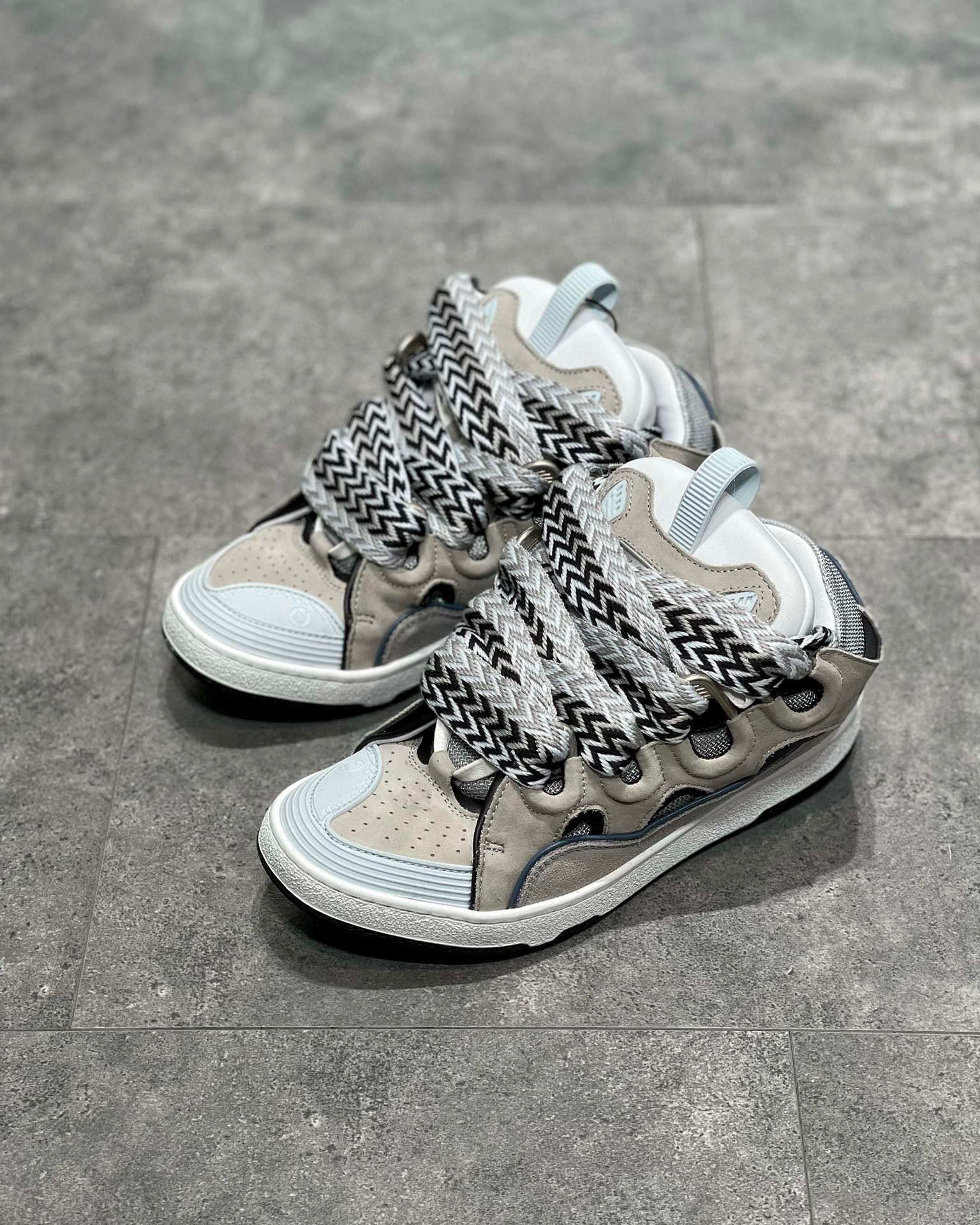 Lanvin Sneaker – LANV1004