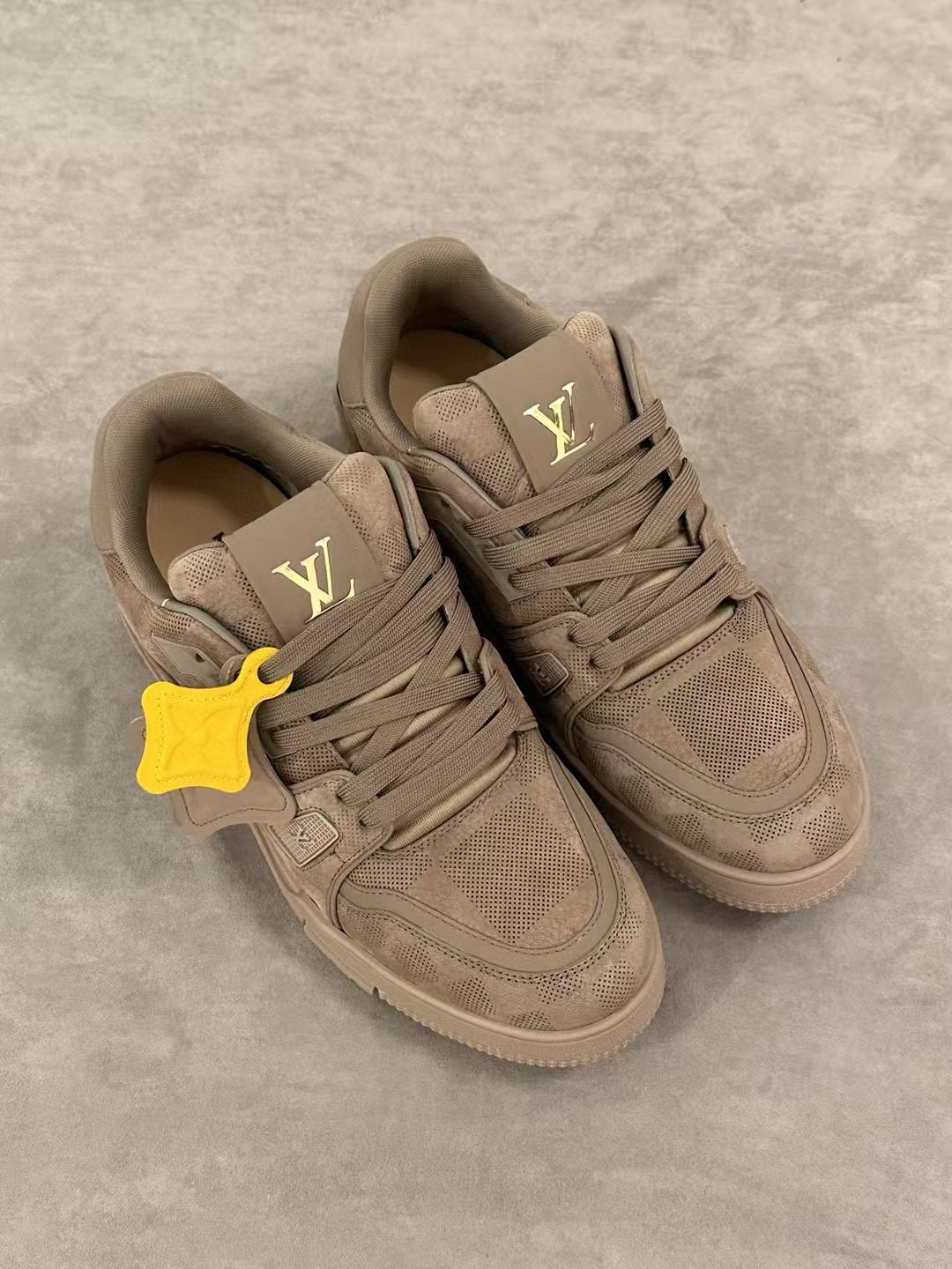 Louis Vuitton Sneaker – LSVT1481