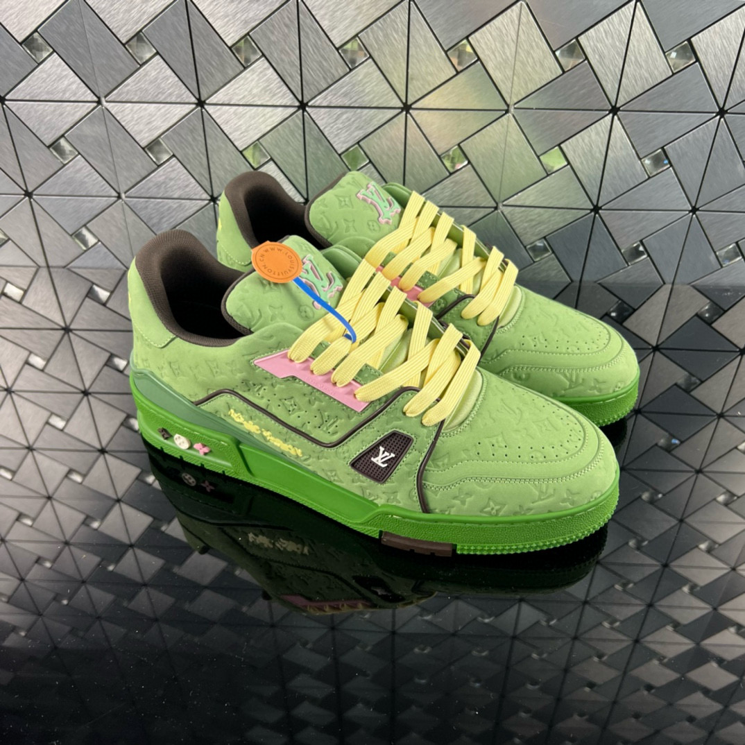 Louis Vuitton Sneaker – LSVT1344