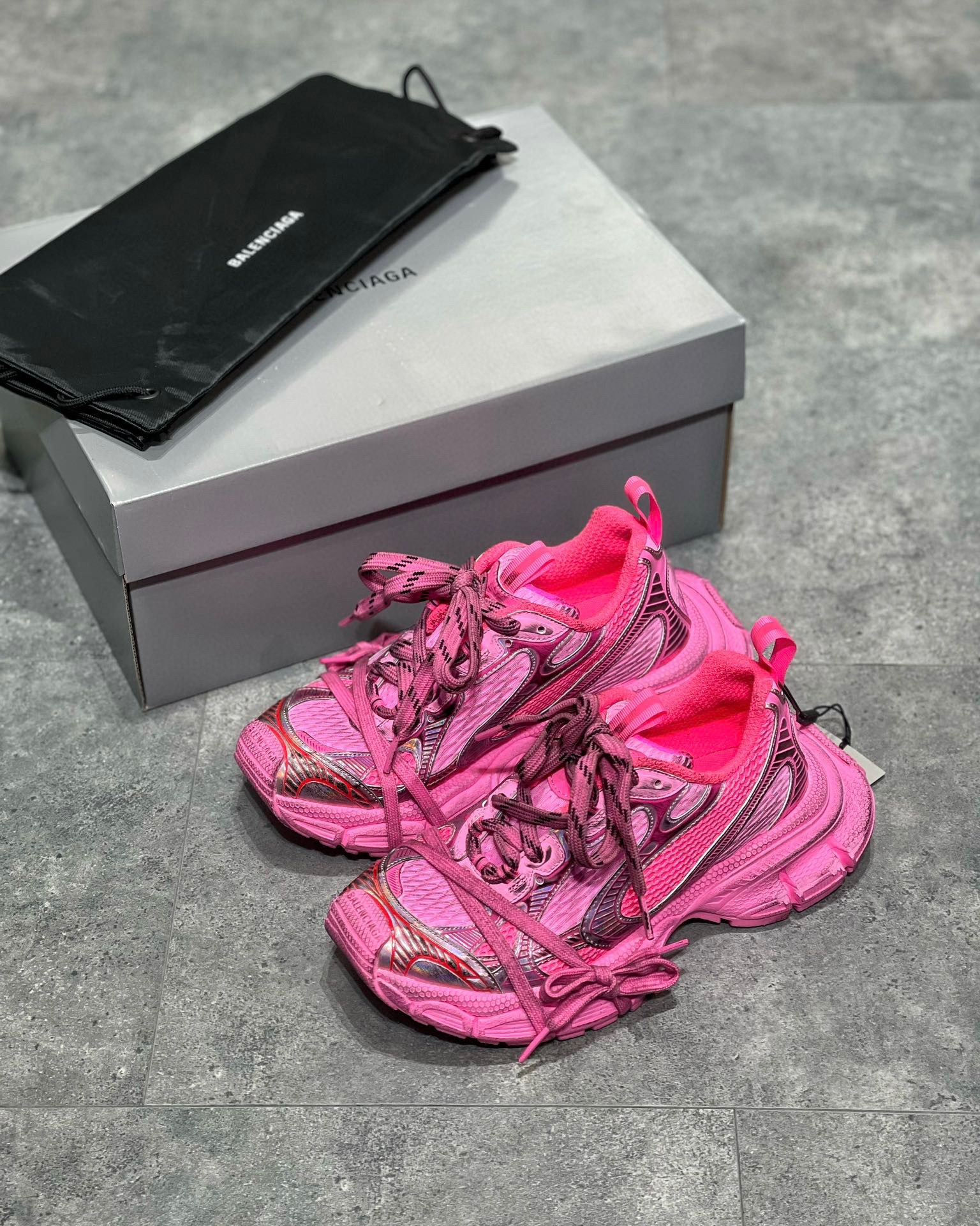 3XL Sneaker – BLNC1165