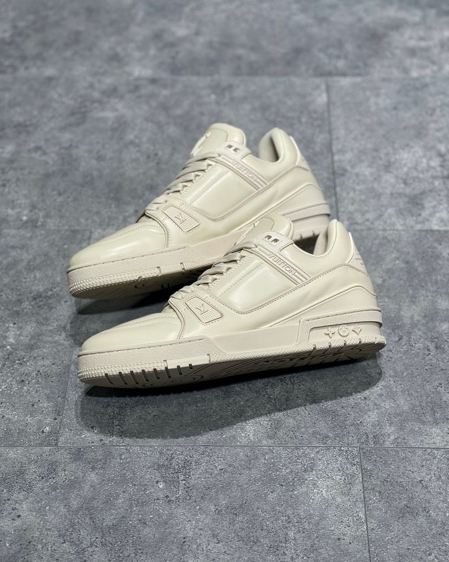 Louis Vuitton Sneaker – LSVT1308
