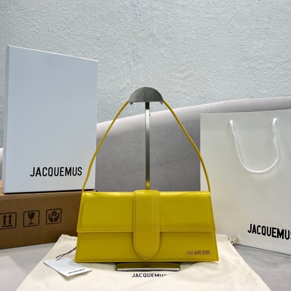 Jacquemus Medium Bag – JACQ1030