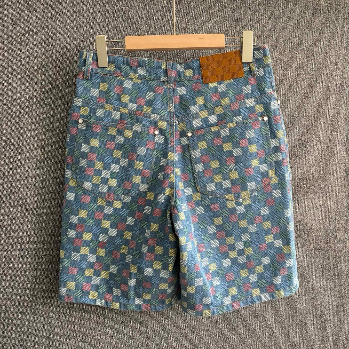 Louis Vuitton Short – TRJT1196