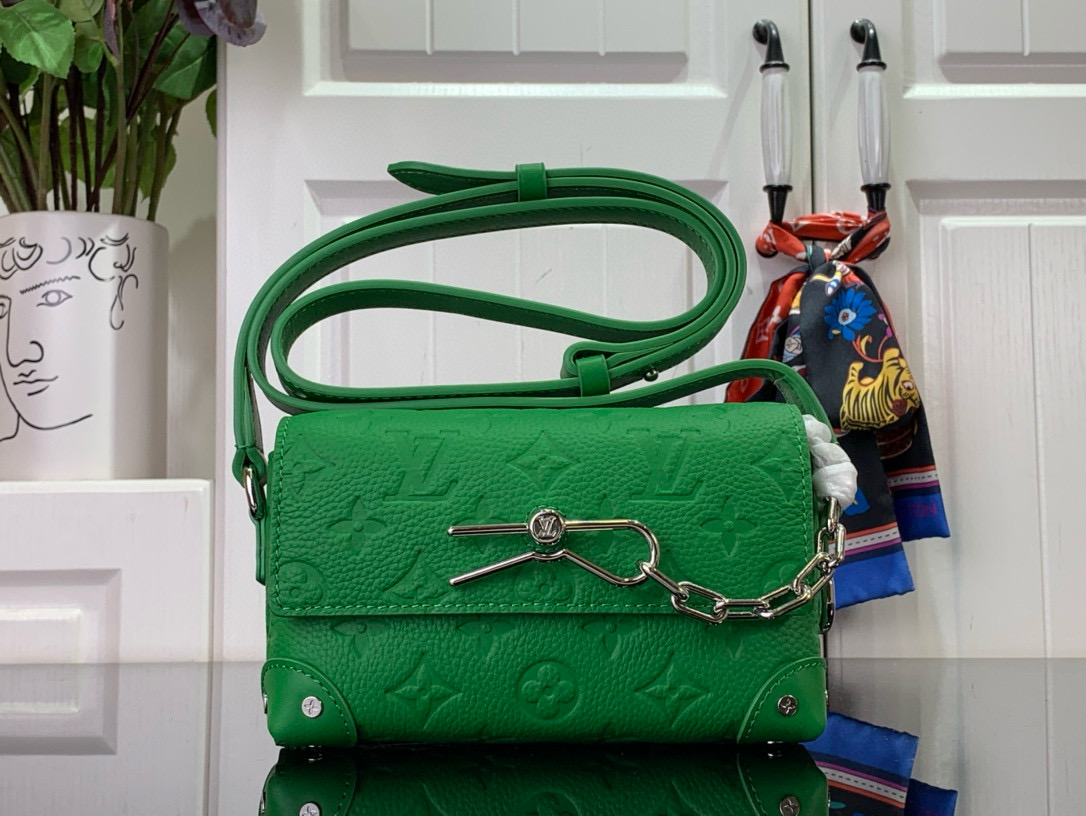 Louis Vuitton Bag – BBMC1066