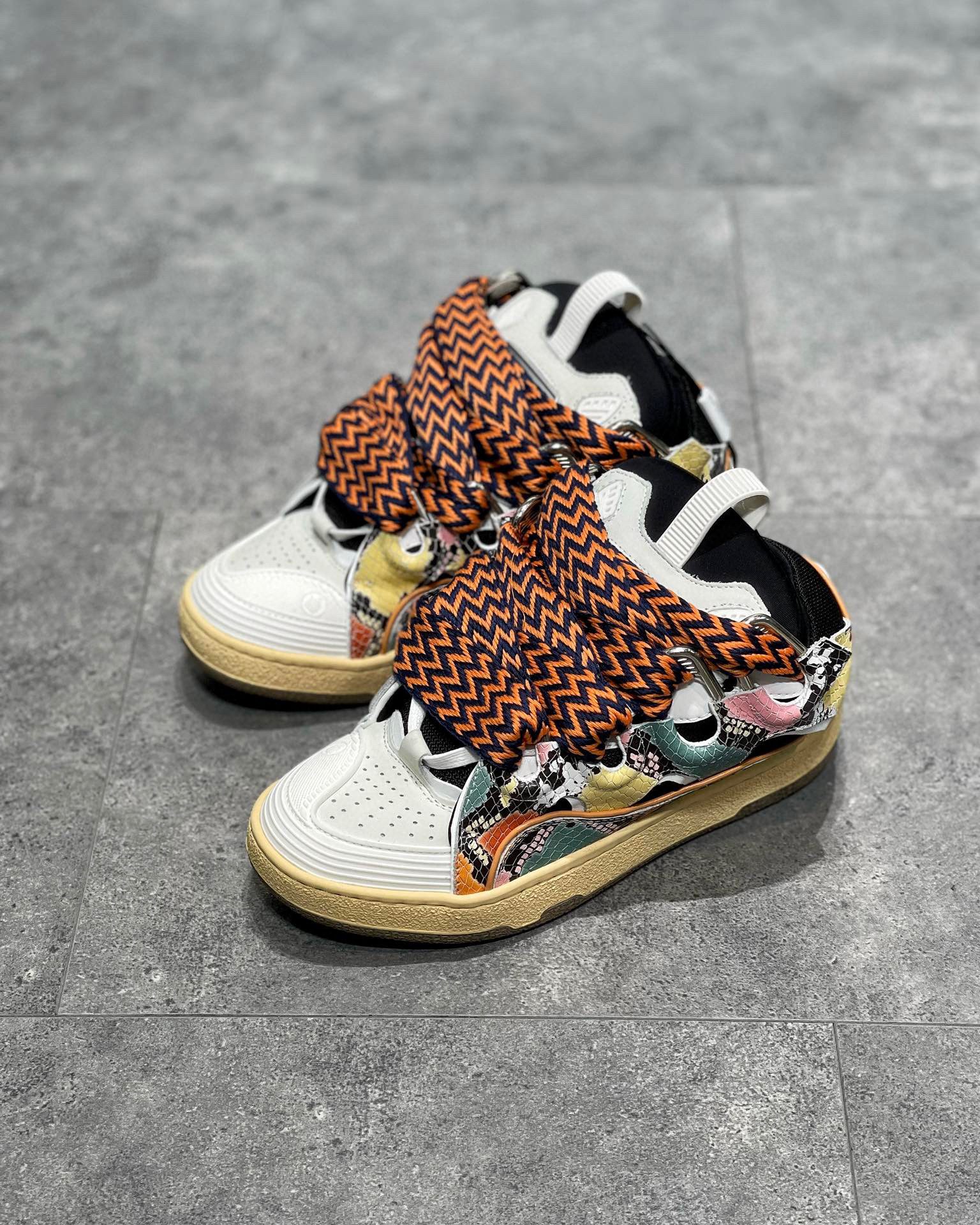 Lanvin Sneaker – LANV1006