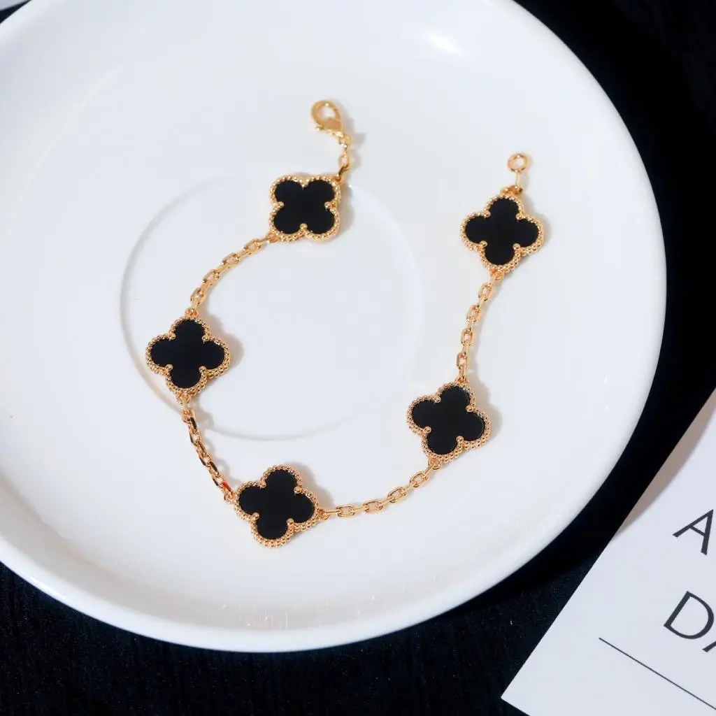 Van Cleef & Arpels Bracelet – JWRY1033