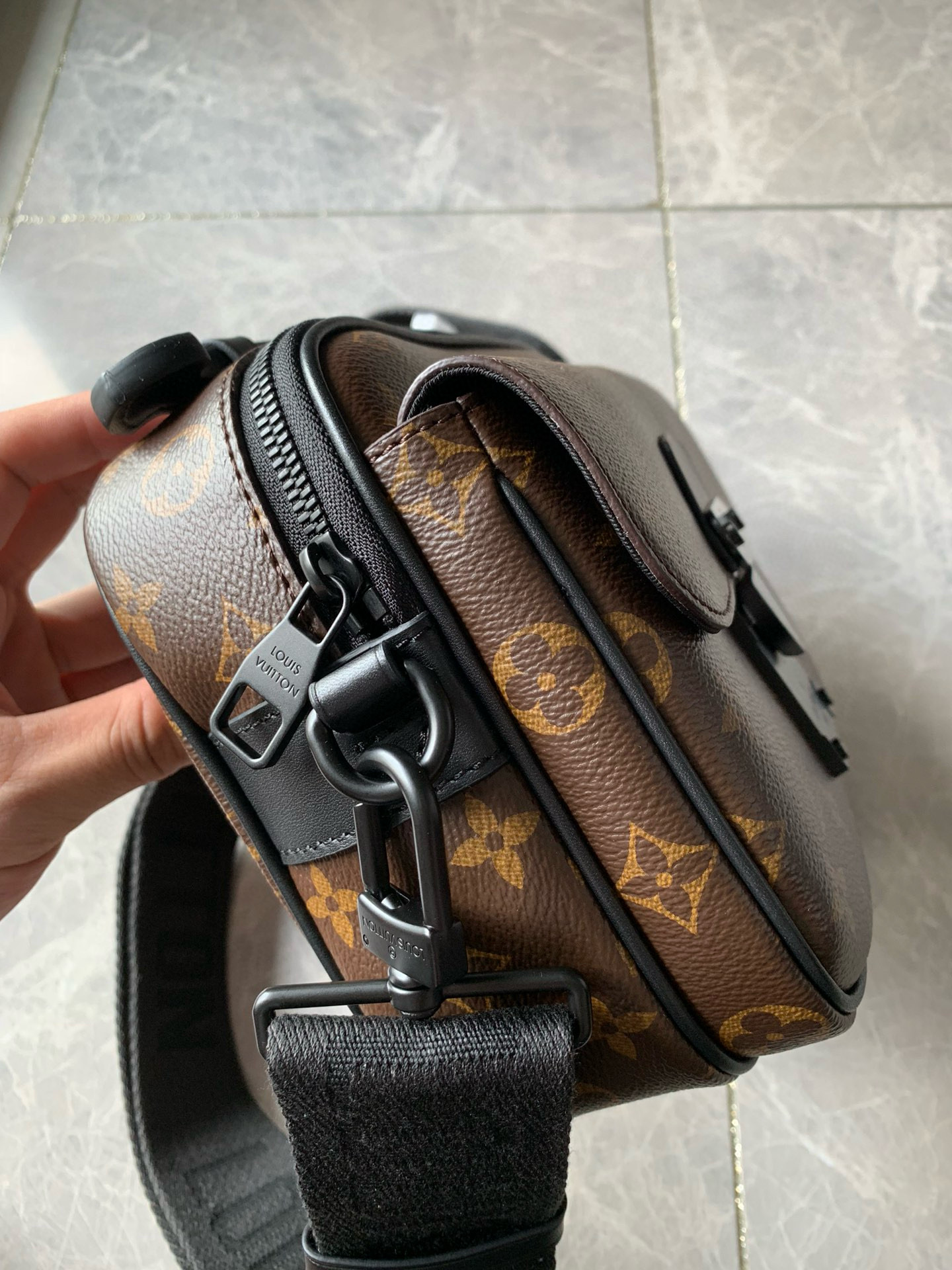 Louis Vuitton Bag – BBMC1032