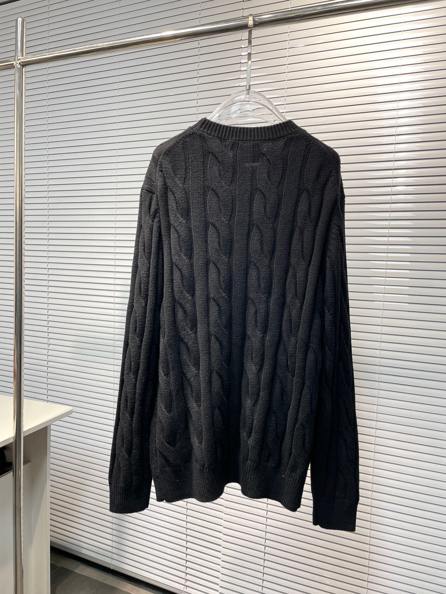 Prada Sweater – SWHO1977