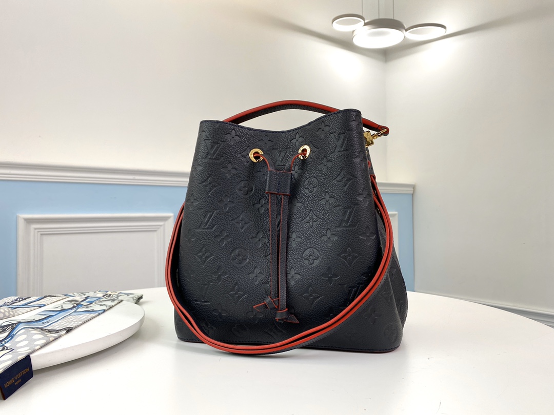 Louis Vuitton Shoulder Bag – LVSH1094