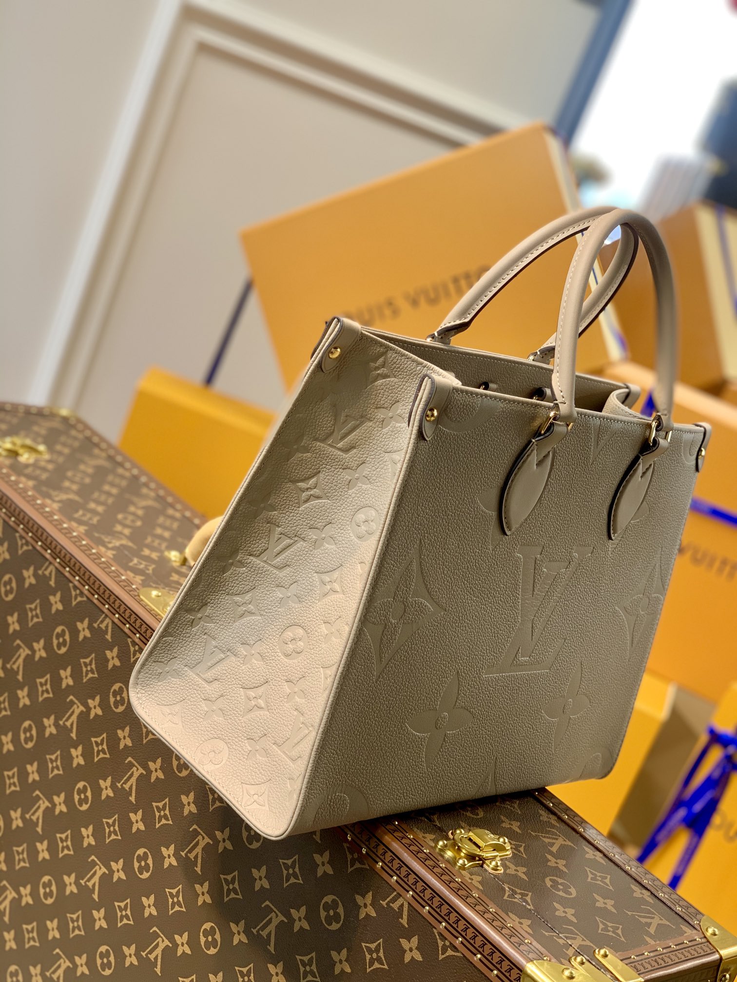 Louis Vuitton Tote Bag – LVTB1034