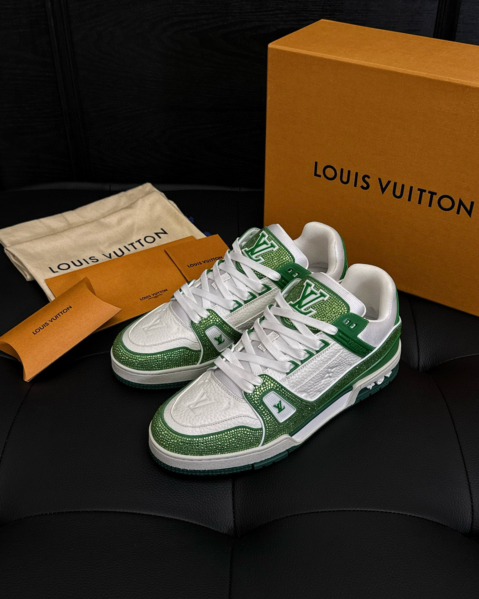 Louis Vuitton Sneaker – LSVT1408