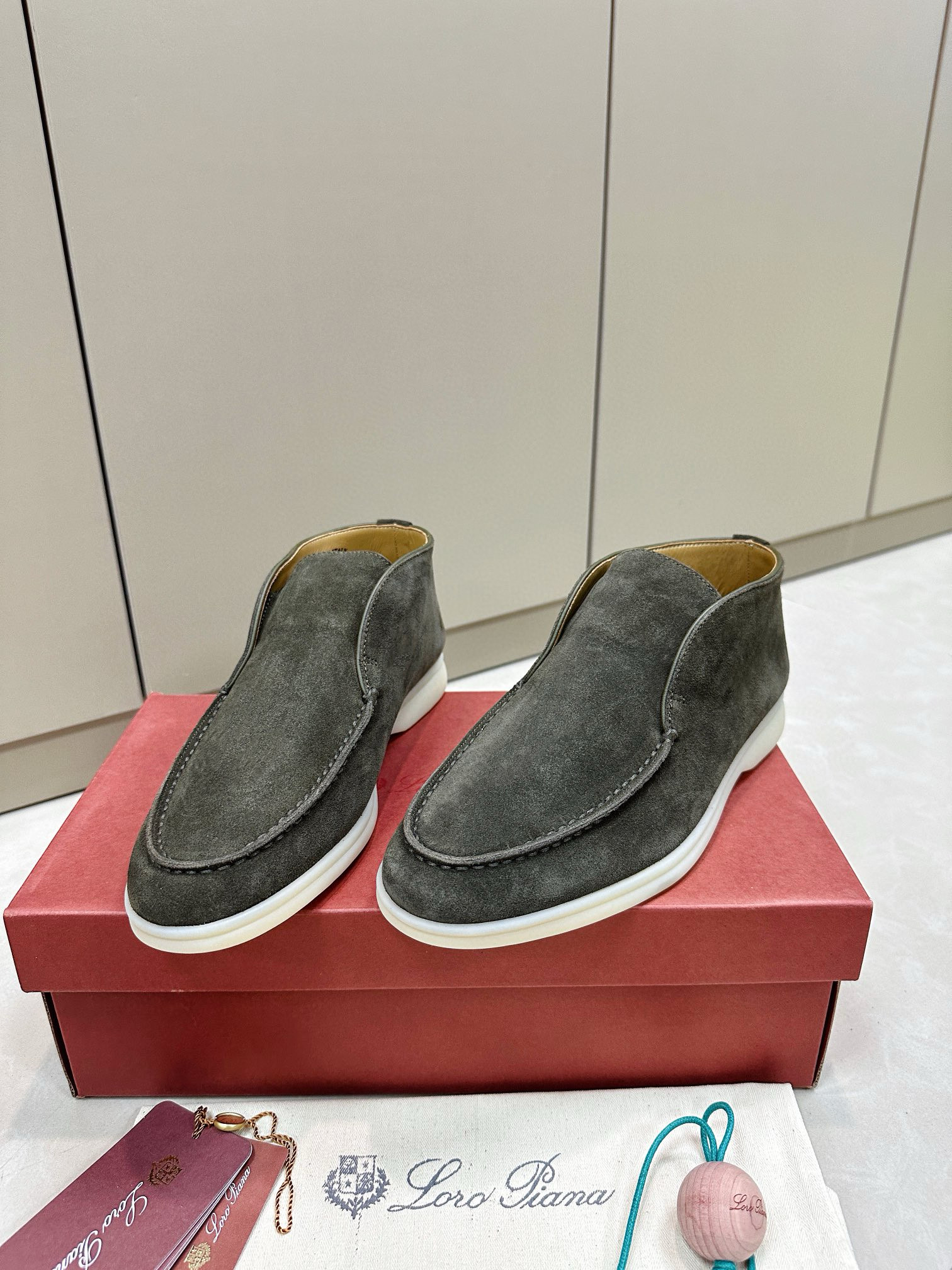 Loro Piana Loafers – LOPA1054