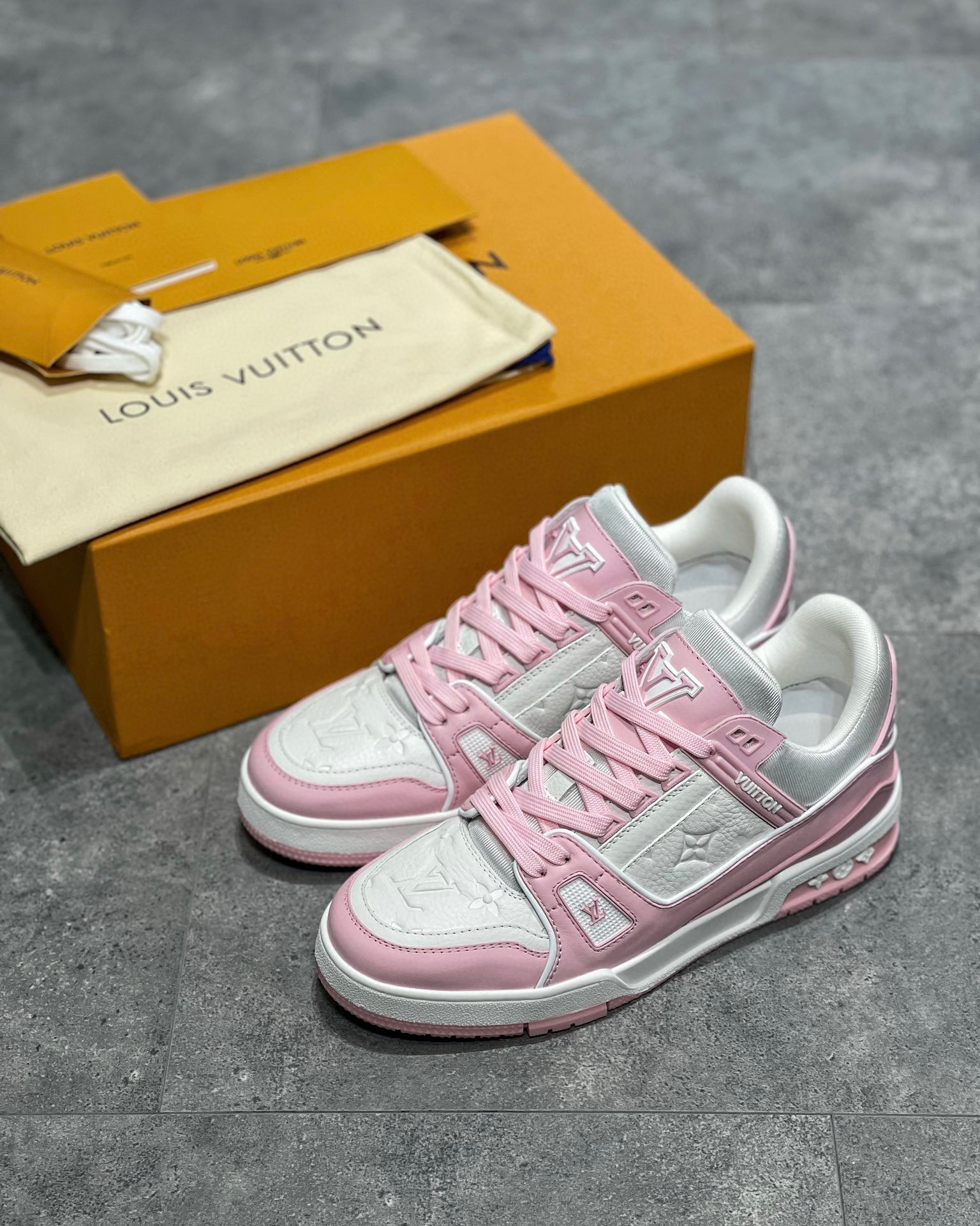 Louis Vuitton Sneaker – LSVT1188
