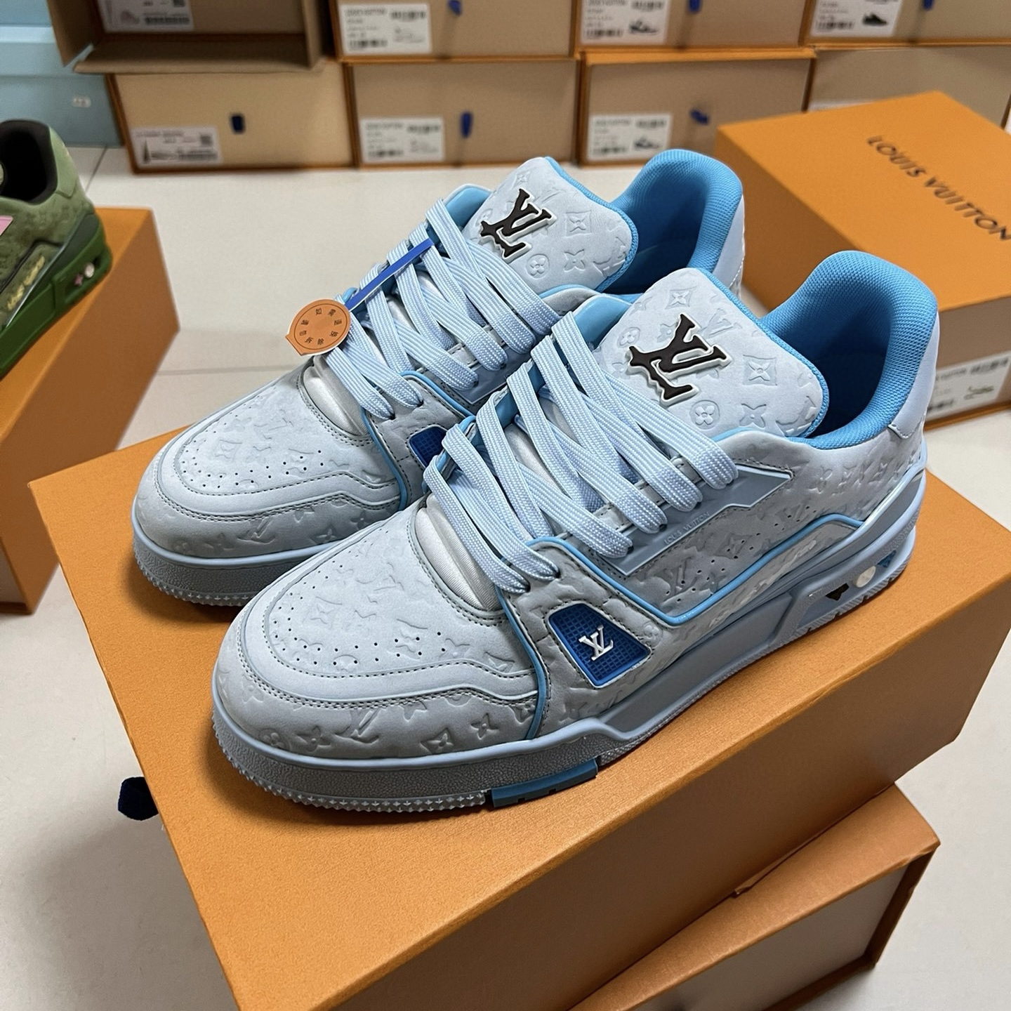 Louis Vuitton Sneaker – LSVT1347
