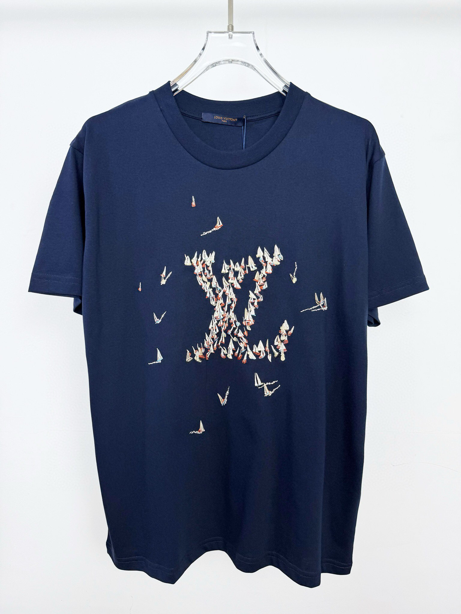 Louis Vuitton T-Shirt – TSHP3356