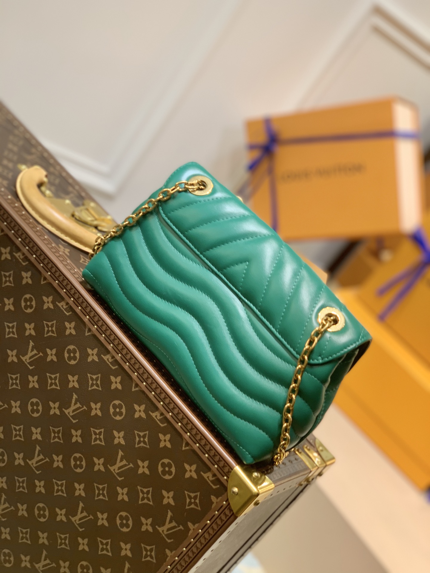 Louis Vuitton Shoulder Bag – LVSH1143