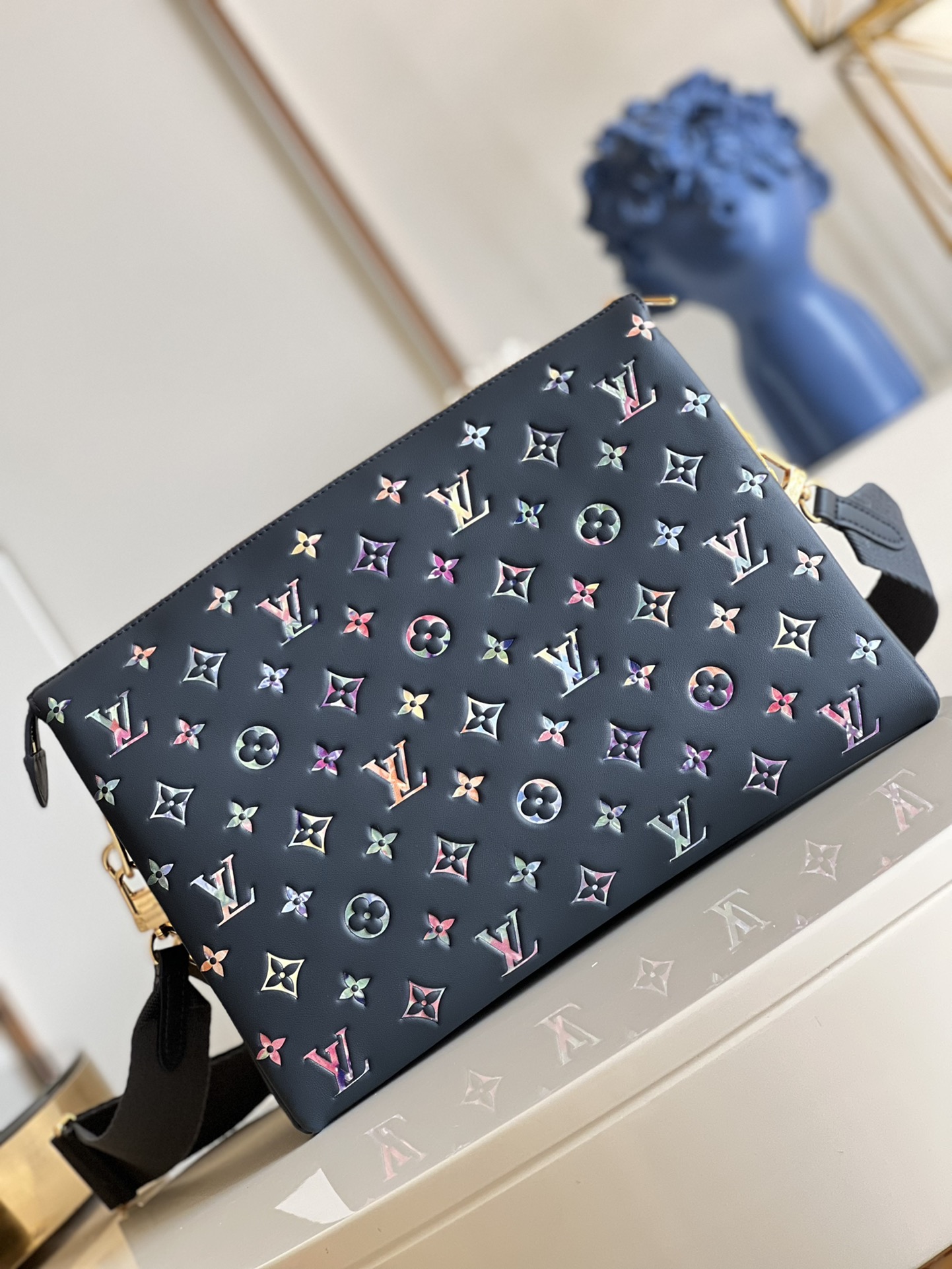 Louis Vuitton Shoulder Bag – LVSH1198