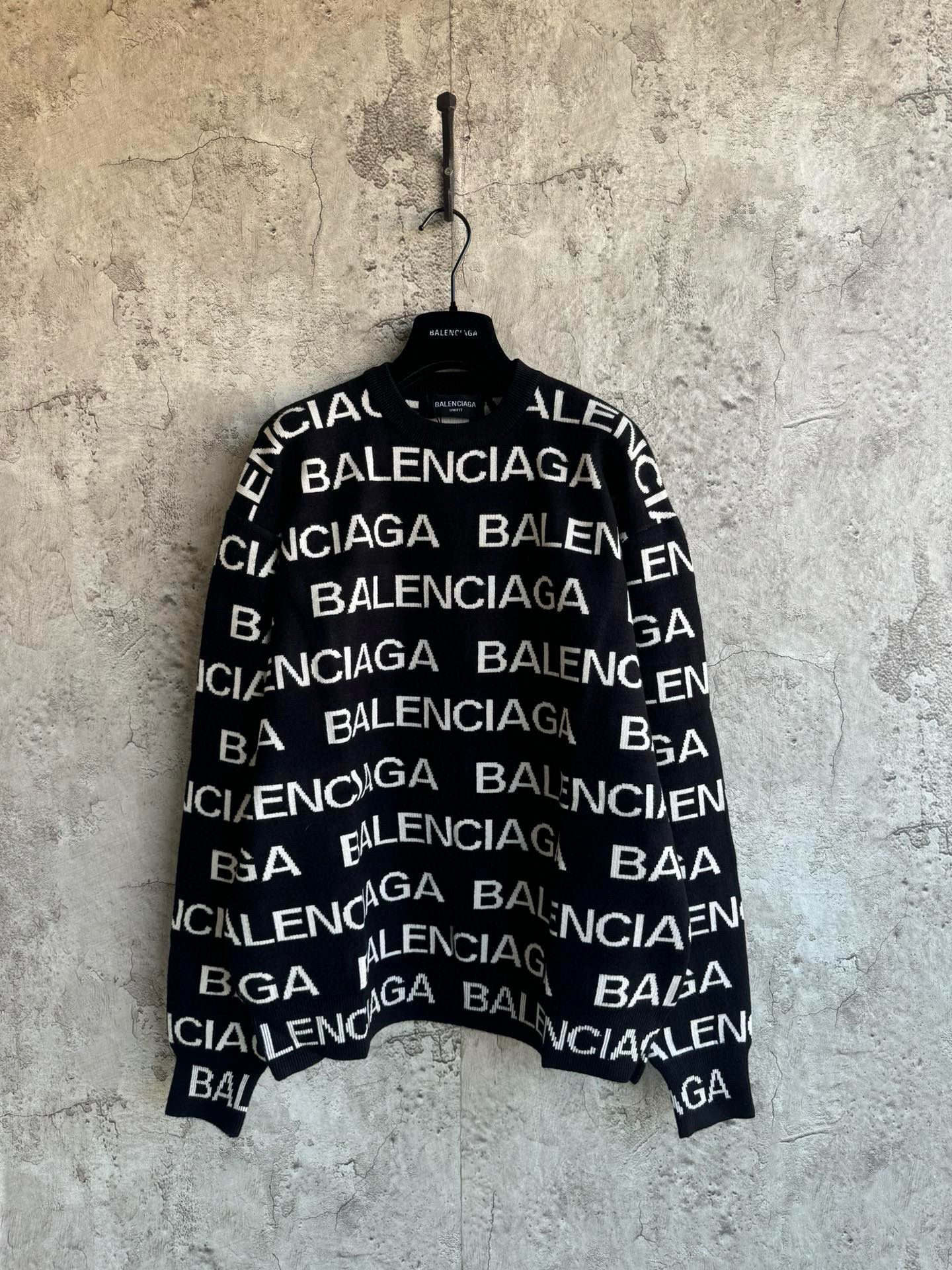 Balenciaga Sweater – SWHO2423