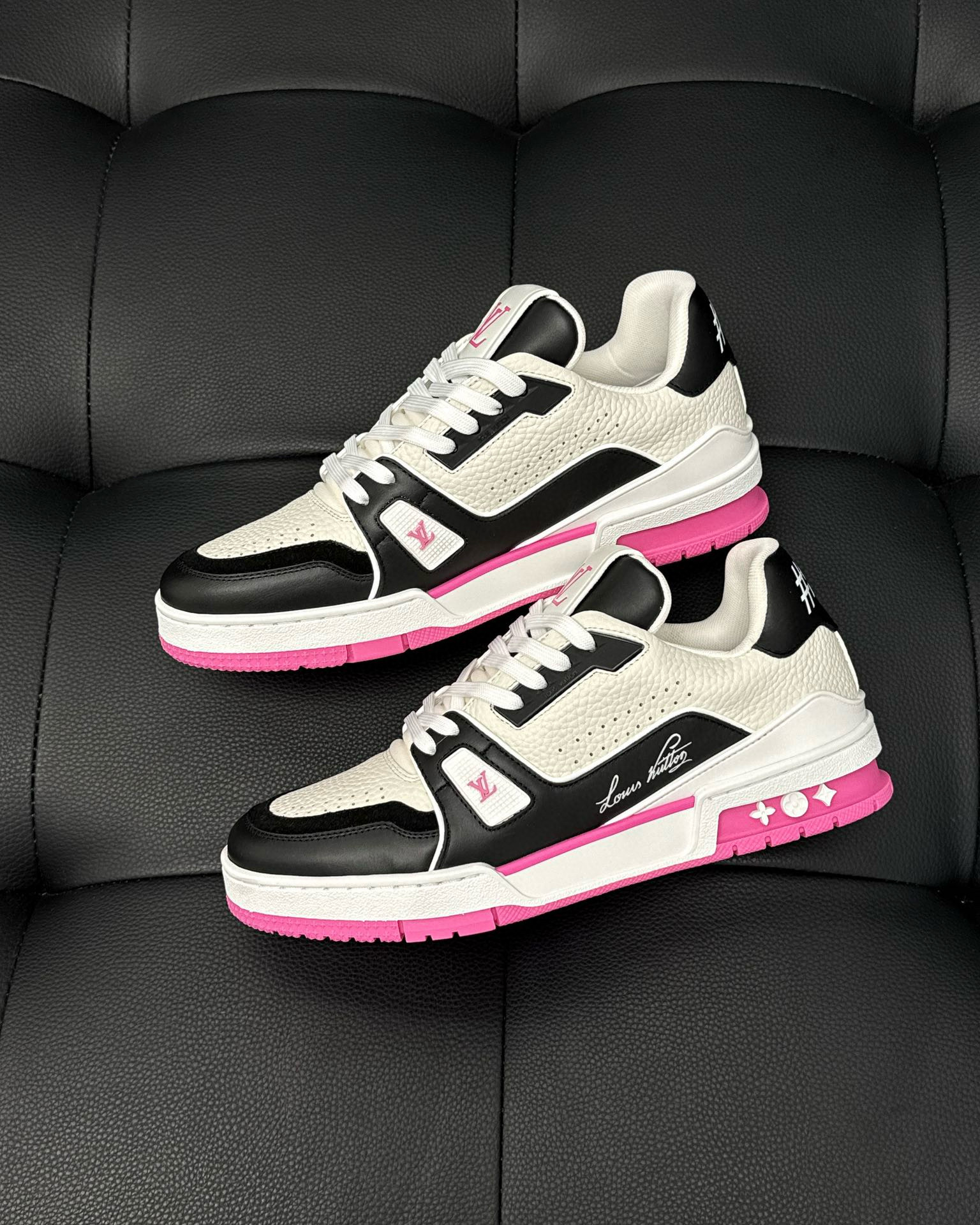 Louis Vuitton Sneaker – LSVT1385