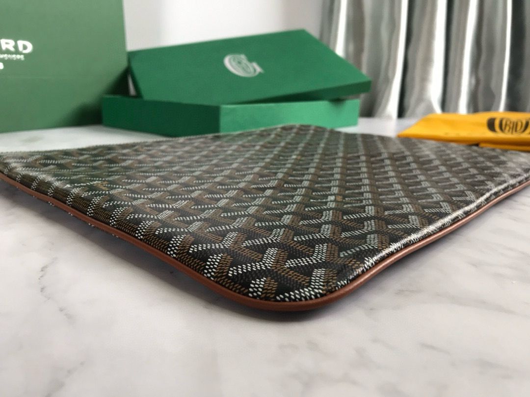 Goyard GM Pouch – BHPH1009