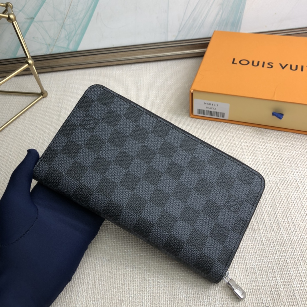 Louis Vuitton Wallet – MWLT1018