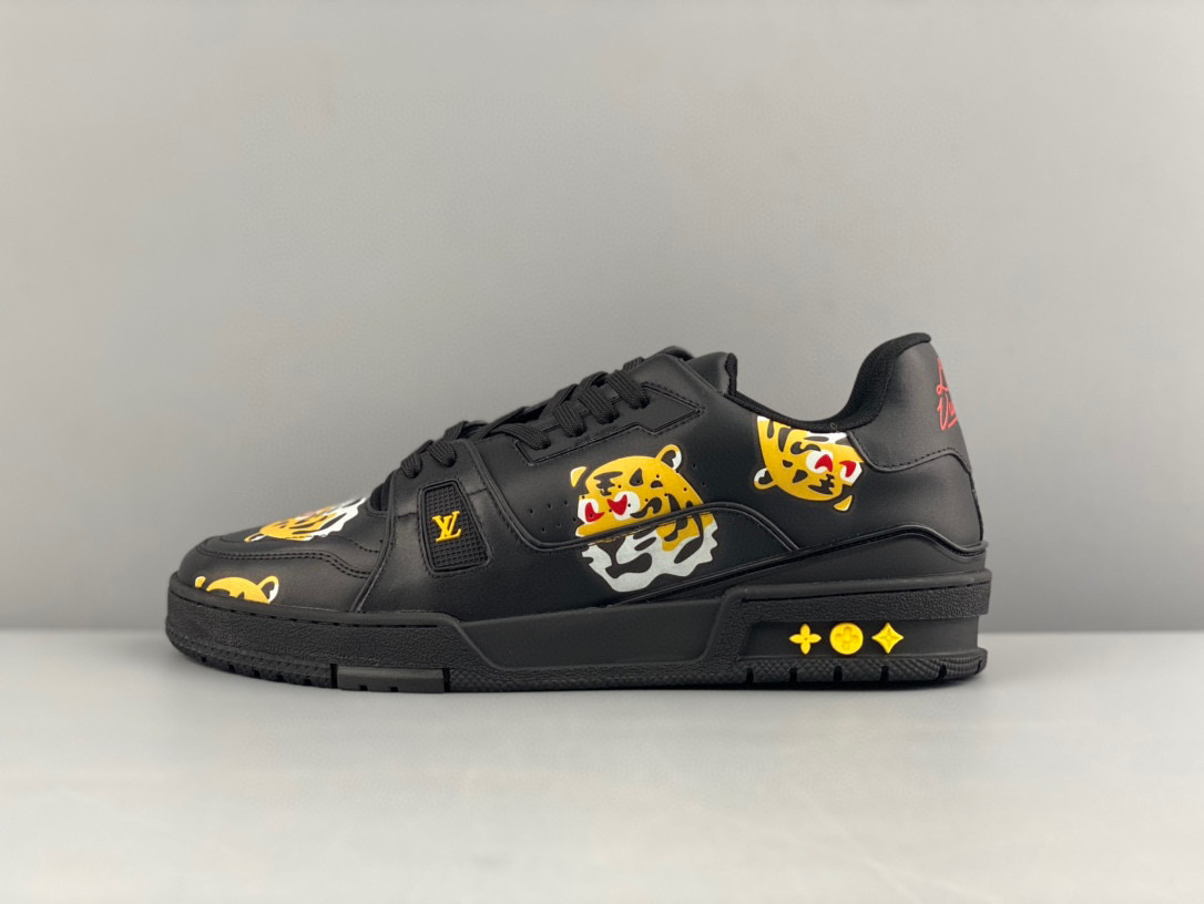 Louis Vuitton Sneaker – LSVT1174