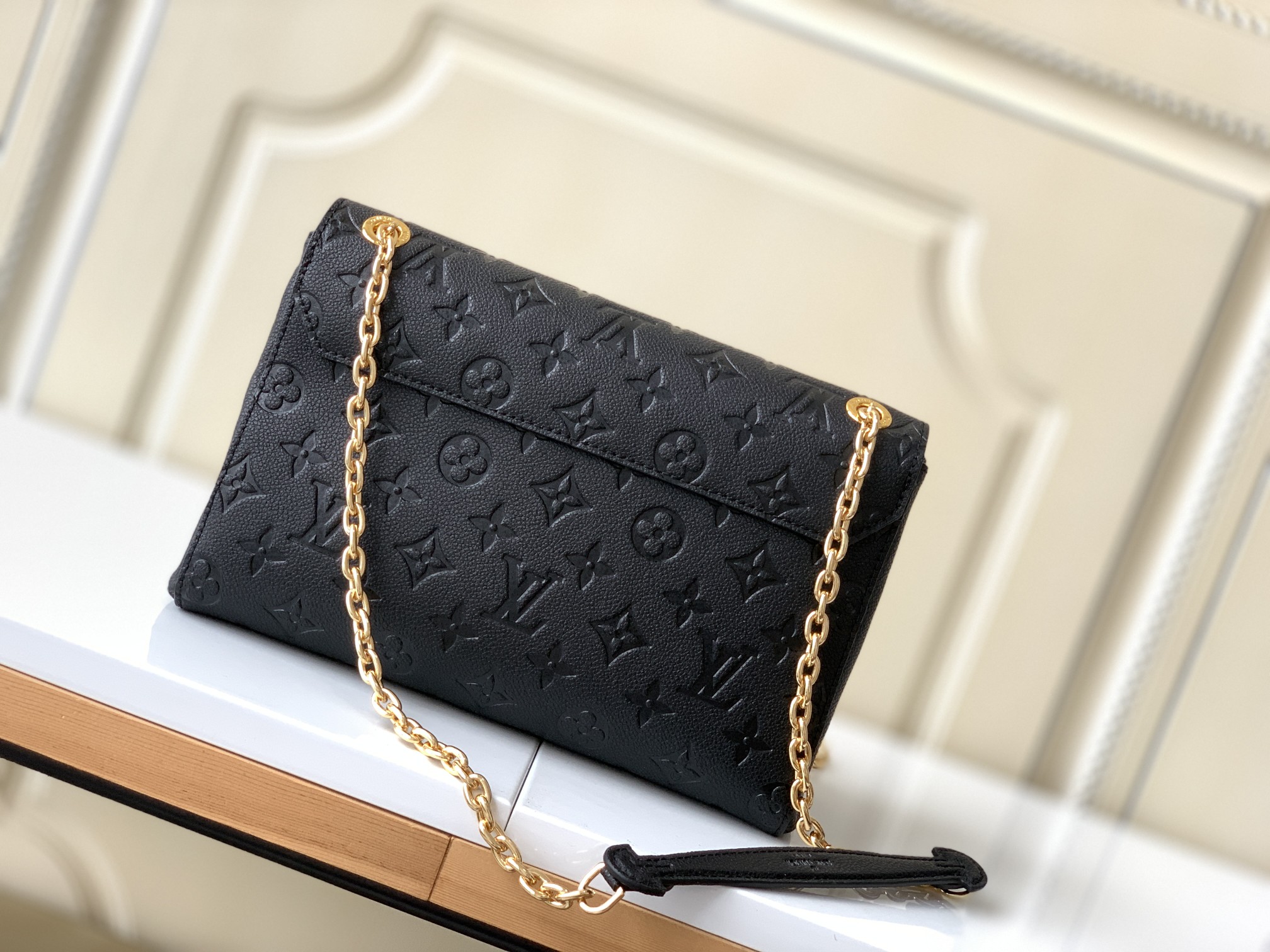 Louis Vuitton Shoulder Bag – LVSH1174