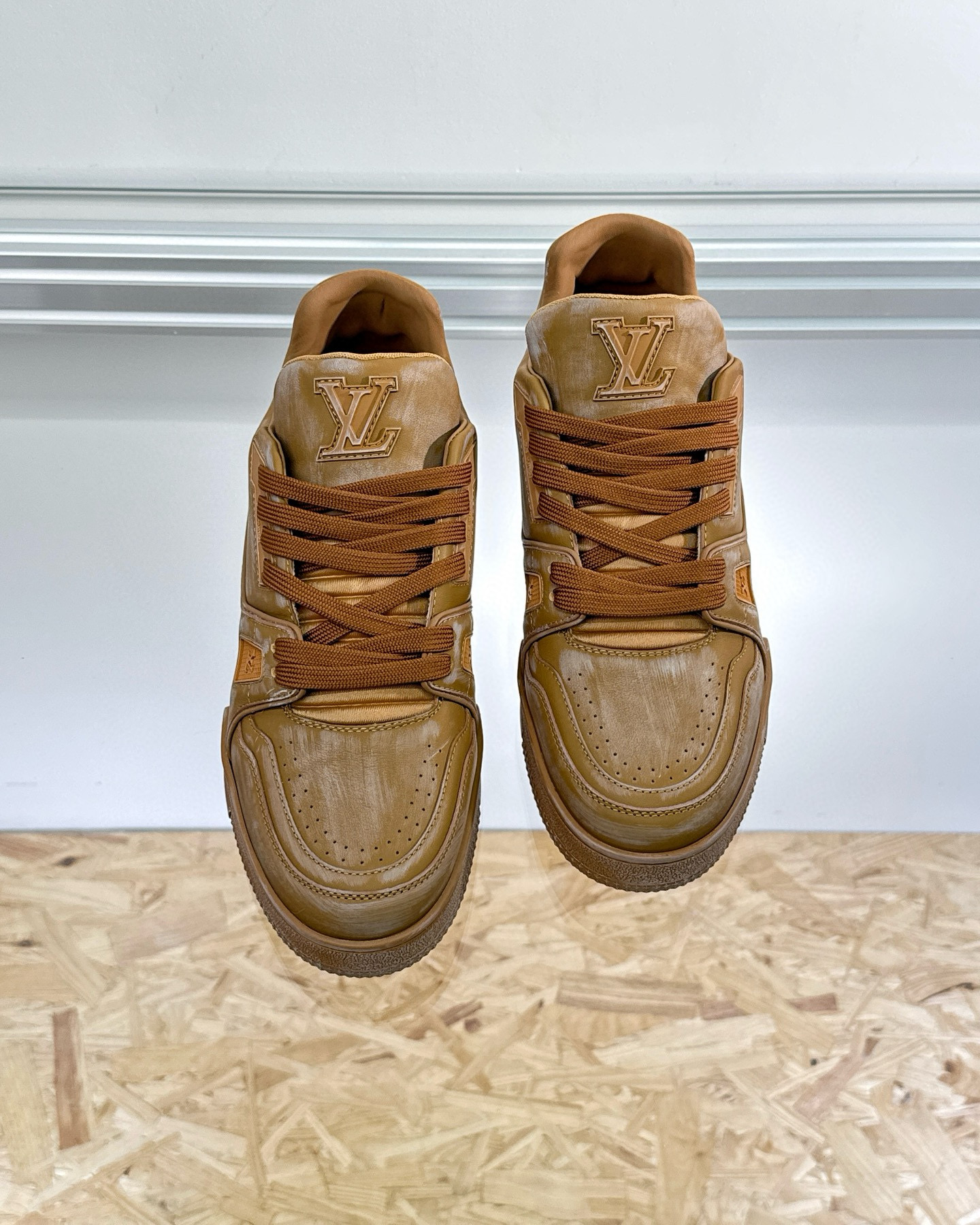 Louis Vuitton Sneaker – LSVT1443