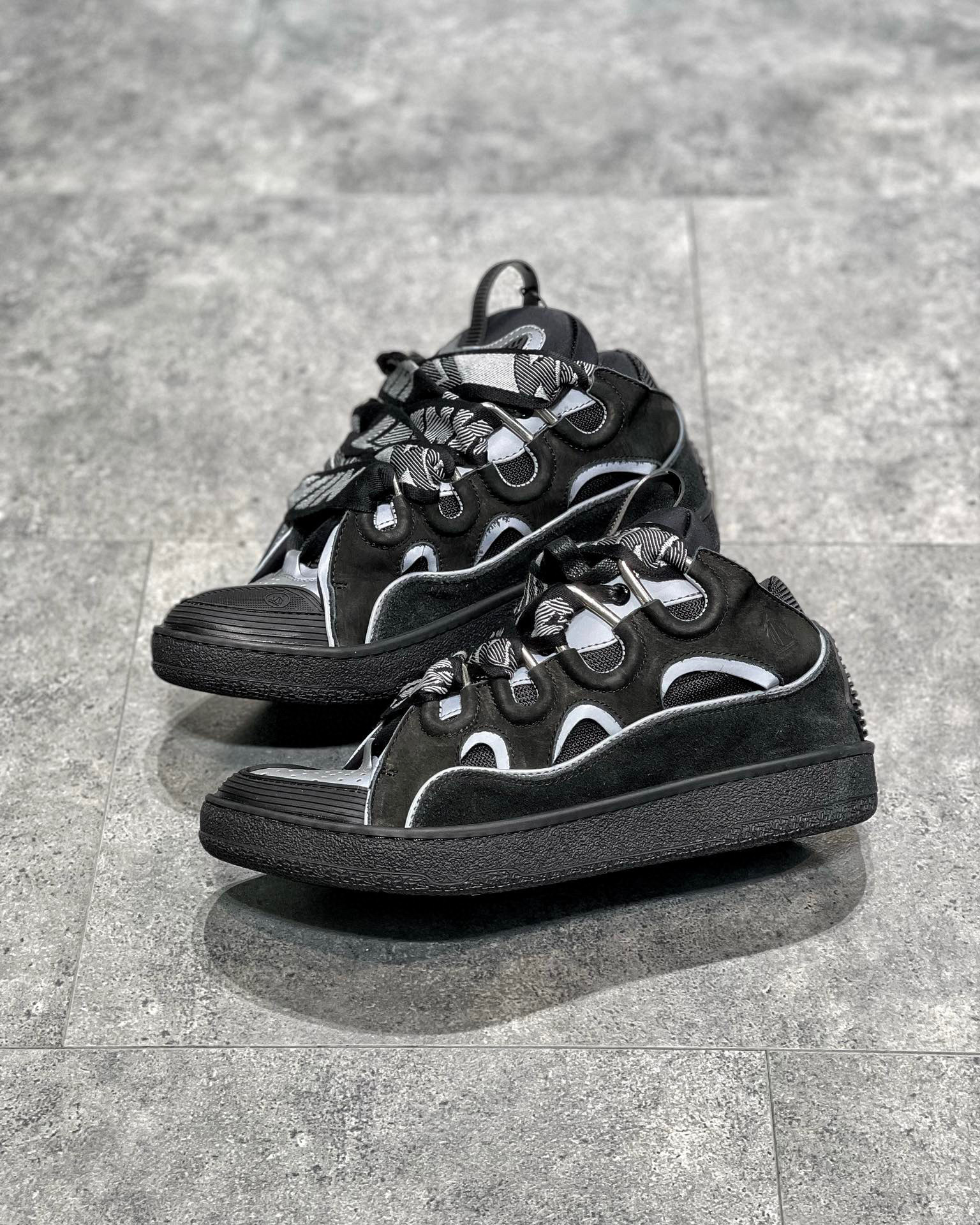 Lanvin Sneaker – LANV1016