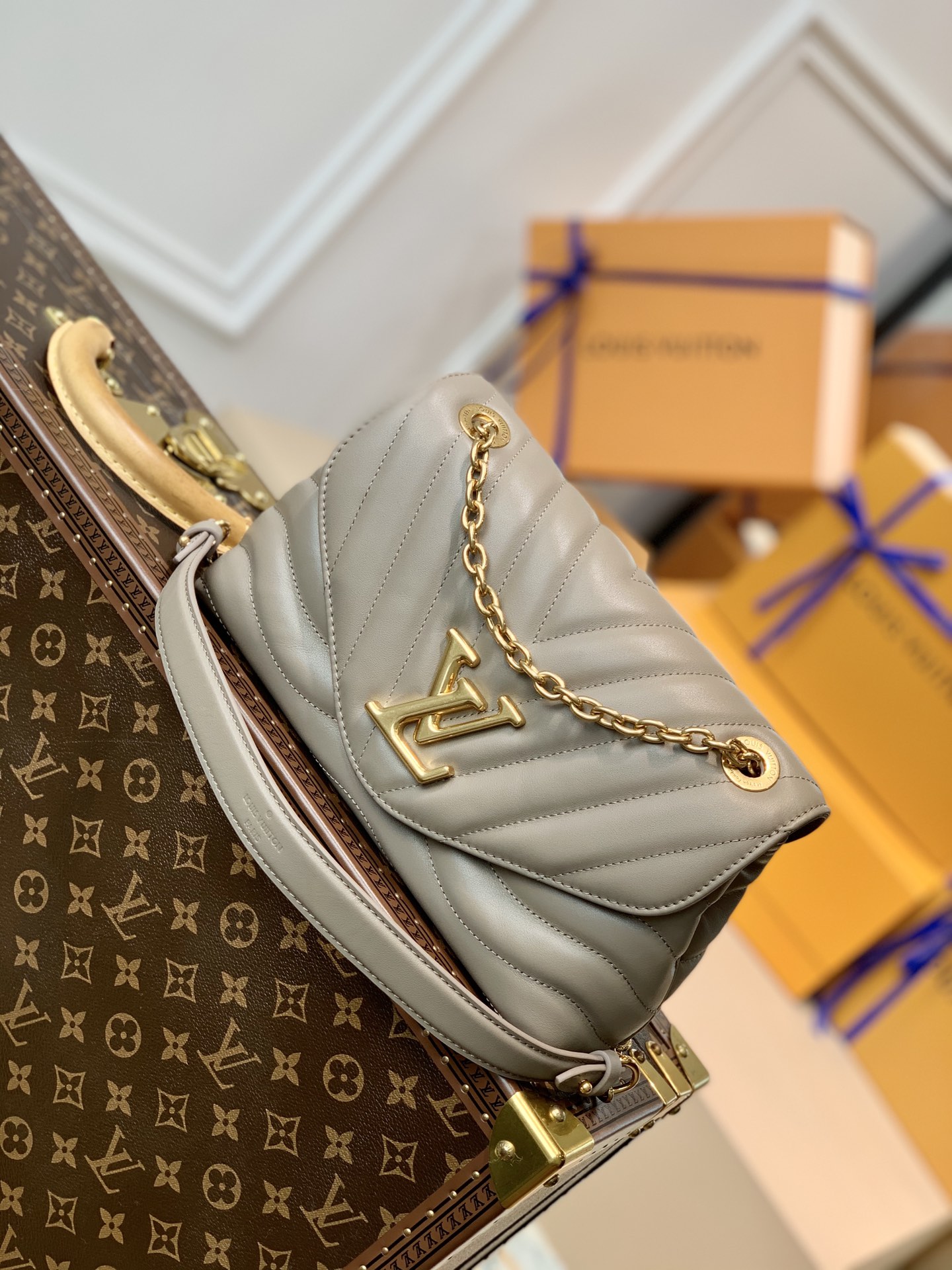 Louis Vuitton Shoulder Bag – LVSH1147