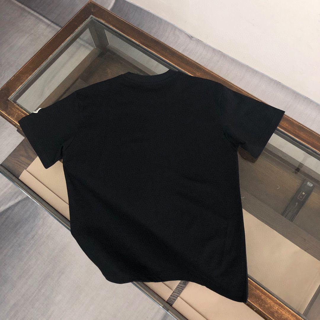 Moncler T-Shirt – TSHP2298